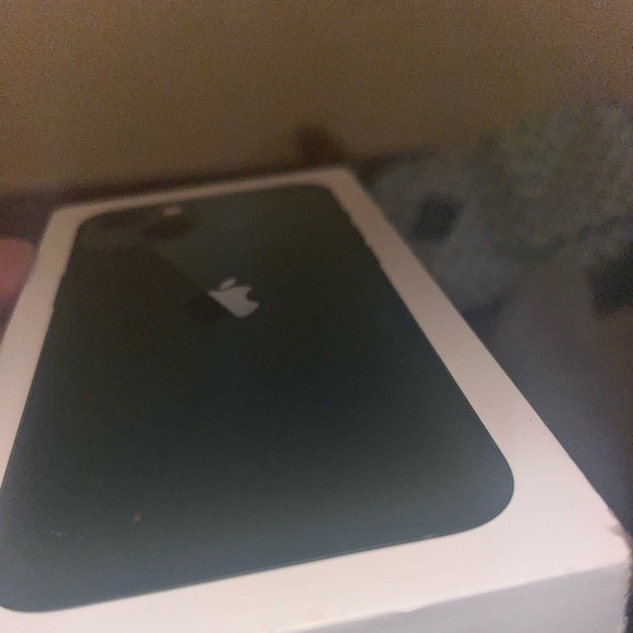 Iphone 13 - Picture 2 of 7